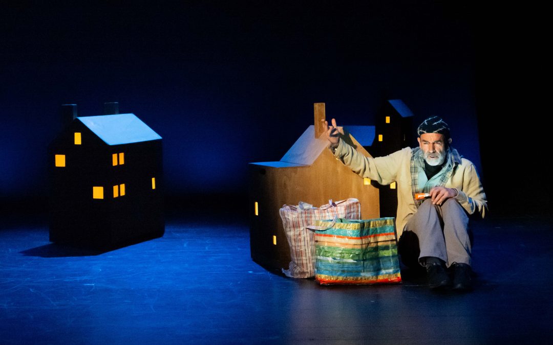 “52  hertz”  Ados  teatroa  (gaztelaniaz)